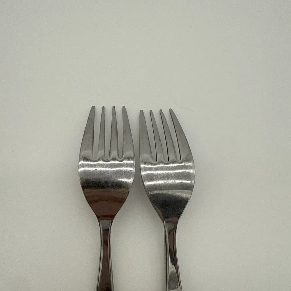Vintage Stainless Steel Salad Forks Floral Japan Set Of 2 - Picture 4 of 5